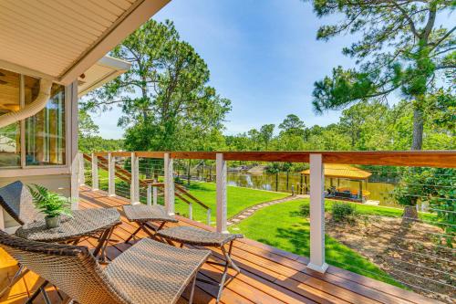 Waterfront Florida Vacation Rental with Boat Dock in Avalon (FL)