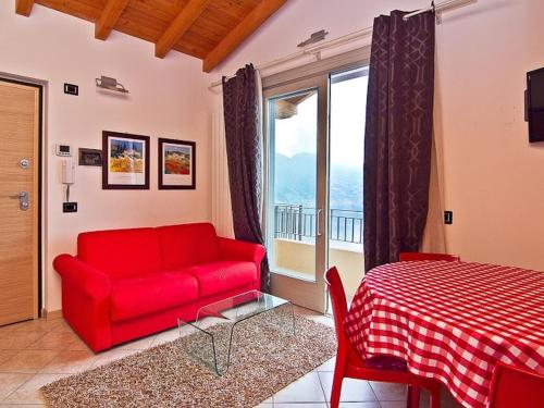 Dante with spacious balcony and Lake view