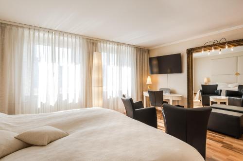 room detail thumbnail 0