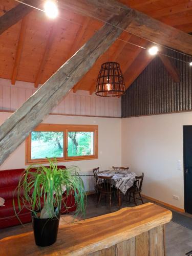 Létesítmények, Demi-chalet à la montagne (Demi-chalet a la montagne) in Chevenoz