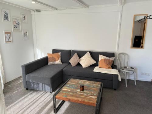 S&H Apartment in Düsseldorf Wersten, Düsseldorf (photo 2)