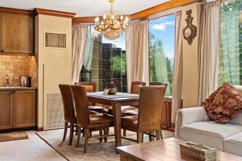Everline Resort & Spa 701 & 703, Olympic Valley (foto 11)