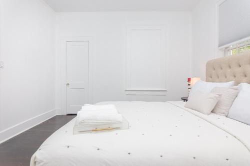 2-BDRM -Heart Wynwood & Edgewater- Private Parking in Miami, USA