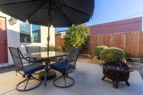 National City Gem 3BR & 2 BT Sleeps 8 in National City, USA
