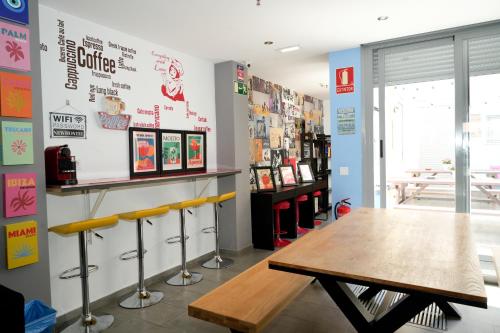 New Art Hostel - Albergue Juvenil in Palma de Mallorca