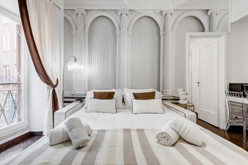 NEXT TO BVLGARI HOTEL - RomeDreamHome, Roma (foto 2)