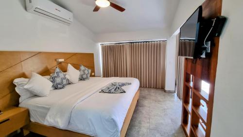 Buena Vista Oceanfront & Hot Springs Resort in Buenavista, Mexico