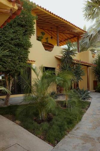 La Buganvilla in El Yaque