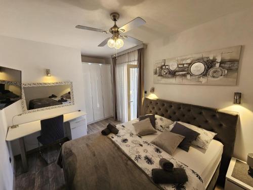 One-Bedroom Apartment with Balcony
