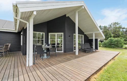 Exterior view, 3 Bedroom Cozy Home In Tarm in Hemmet