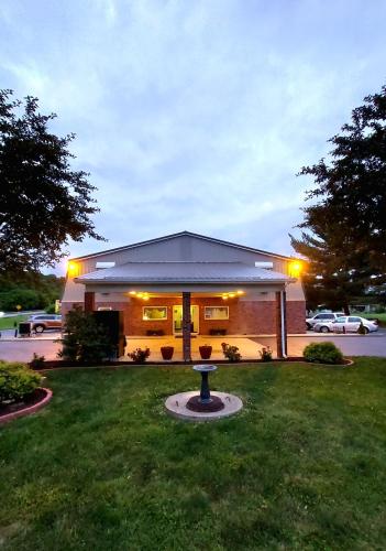 PATRIOT INN – Spencer, IN