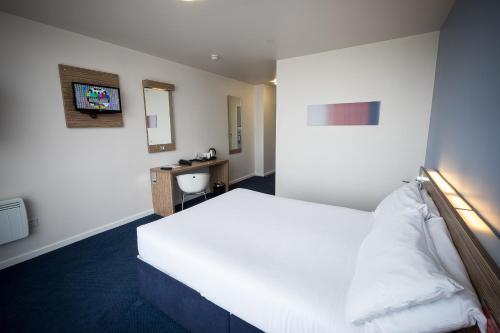 Travelodge Limerick Castletroy - image 14