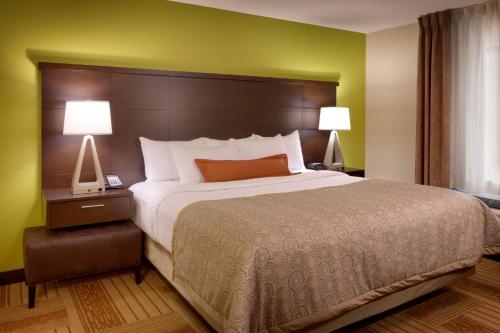 2 twin beds