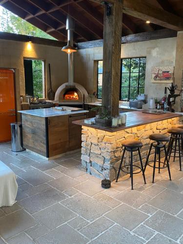 Kitchen, Guestlands Italia B&B near Berowra Village Pharmacy