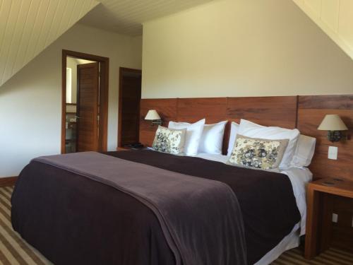Deluxe Double Room image 7