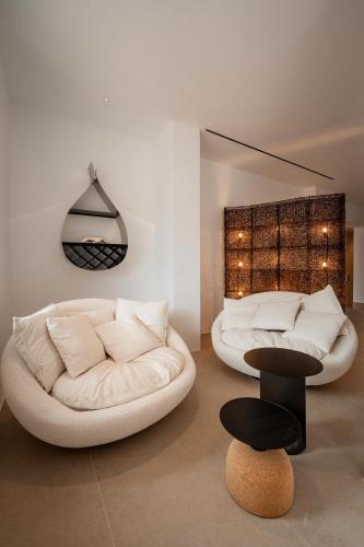 Muse οf Mykonos Muse οf Mykonos