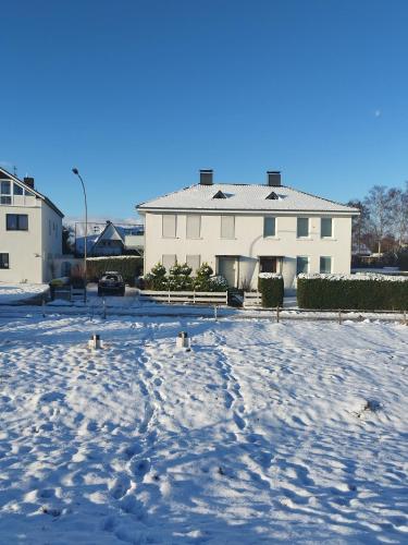 Fewo Am Deich mit Garten, 70m zum Strand, Fahrradgarage in Dahme