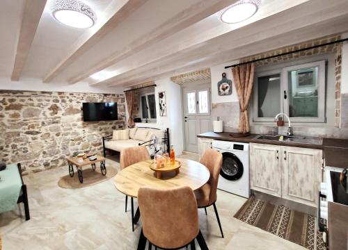 Akis House Mantouki Akis House Mantouki