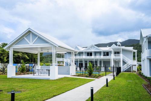 Exterior view, Trinity Collective  in Trinity Beach