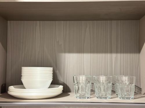 Modern New Private Bathroom Suite, 8mins to UBC& 15mins to Downtown in Vancouver, Canada
