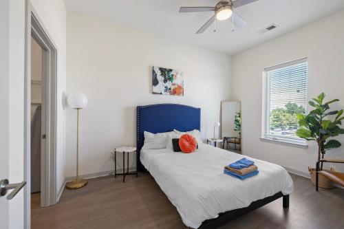 Modern Nulu 2BR CozySuites 06 in Louisville, USA