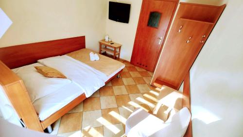 1 double bed