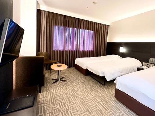room detail thumbnail 1