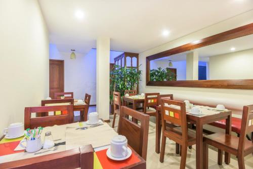 ห้องอาหาร, Hotel Portofino in ชาพิเนโร (เขตการค้า ที่พักอาศัย)