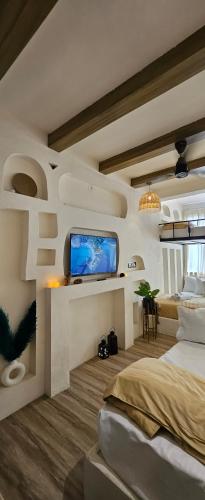 Sleeps 4