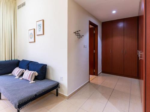 LUXFolio Retreats - Spacious and Luxurious Suite - image 7