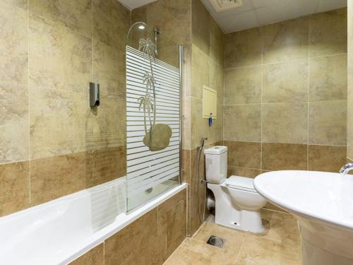 LUXFolio Retreats - Spacious and Luxurious Suite - image 10