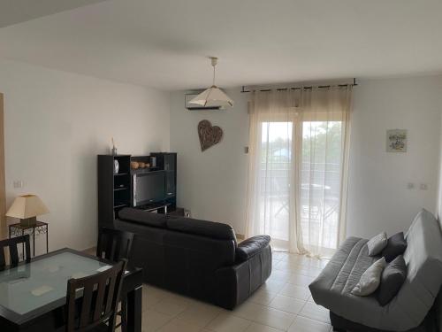 Superbe appartement avec parking privé, proche commerces et mer (Superbe appartement avec parking prive, proche commerces et mer) near Flughafen Bastia-Poretta