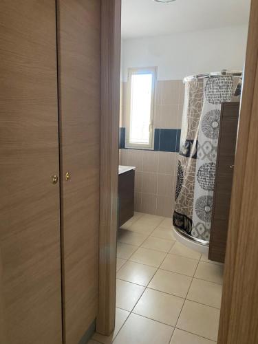 Superbe appartement avec parking privé, proche commerces et mer (Superbe appartement avec parking prive, proche commerces et mer) near Flughafen Bastia-Poretta