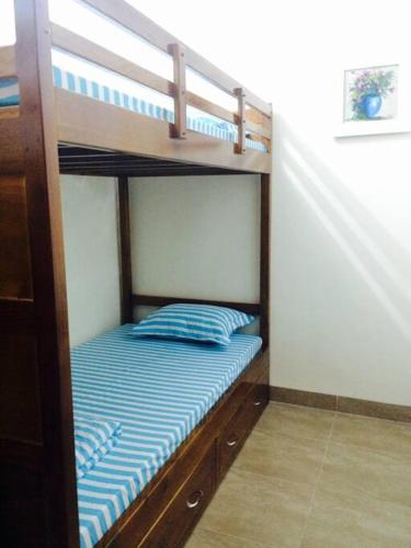Angel's City Center Apartment - image 5