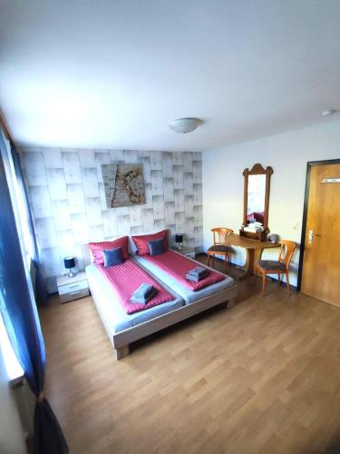 Mosel Restaurant & Weinstube Zum Anker in Briedel