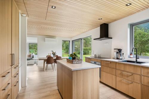 บริการและสิ่งอำนวยความสะดวก, Jordeplegarden holiday home - Part of a farm - Two buildings - Close to Flåm (Jordeplegarden holiday home - Part of a farm - Two buildings - Close to Flam) in เลอดาล