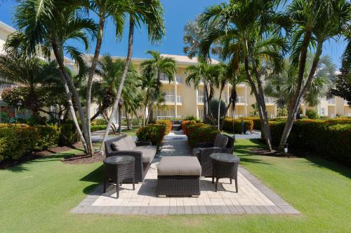 Garden, The Grand Caymanian Resort in Grand Cayman