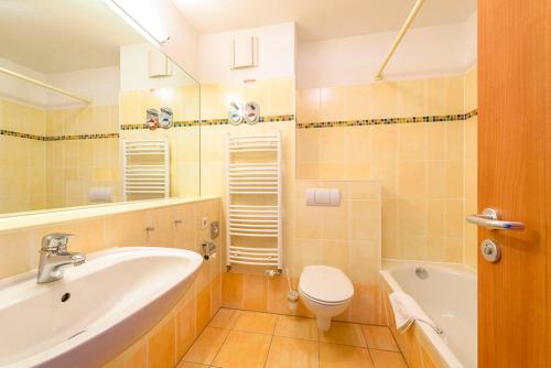 Apartment image 10