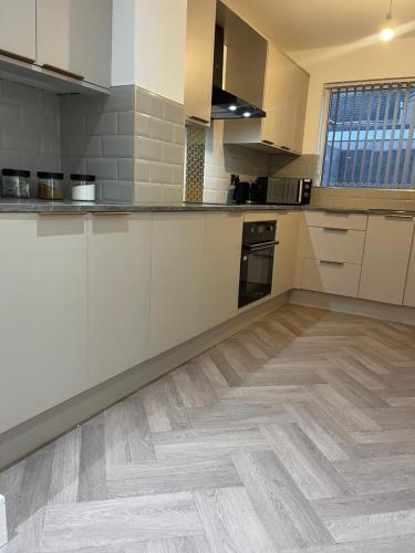 Ilayda Stays - 22 Alexandra Street in Aberavon