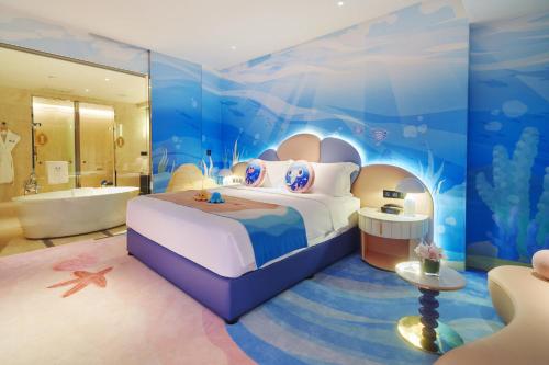 room detail thumbnail 0
