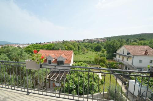 Sun Apartment in Milovici