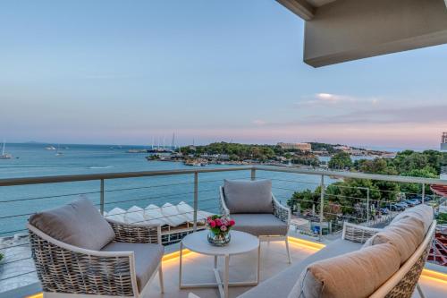 Vouliagmeni - Apollonos Street, Ateny (zdjęcie 8)