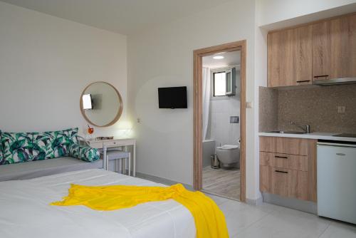 Angela Studios & Apartments - image 9