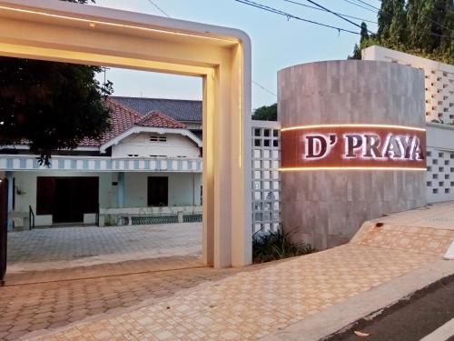 RedDoorz @ Hotel DPraya Pati - 숙소 외관