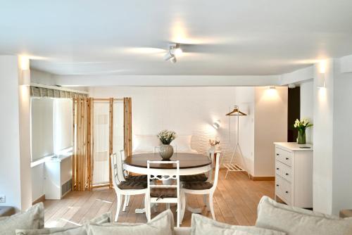 Bright and comfy apartment in the heart of Athens, Athen