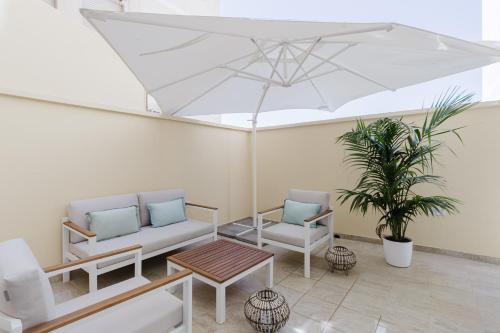 New Elegance Suites Guesthouse 4