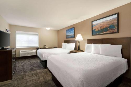 Travelodge by Wyndham Lake Havasu - main image