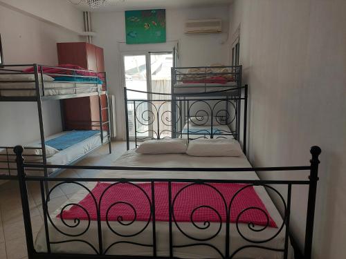 Monastiraki apartment near Acropolis, Atene