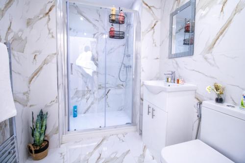 1-Bedroom Flat in London's Top Shopping District 6GC, Londýn (fotografie 7)