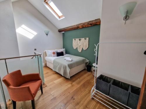 3 Bed Piccadilly Duplex City Centre, Manchester (photo 9)